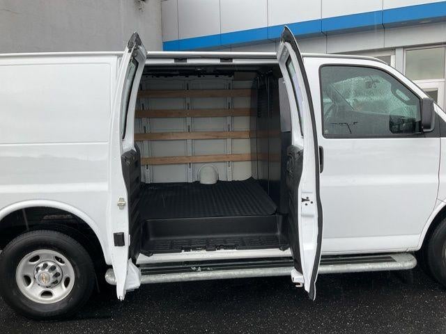 2024 Chevrolet Express Cargo 2500 2500 Regular Wheelbase Rear-Wheel Drive