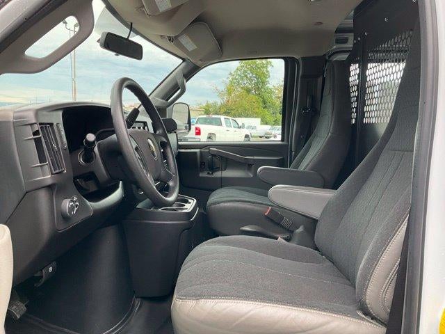 2025 Chevrolet Express Cargo 2500 Regular Wheelbase Rear-Wheel Drive