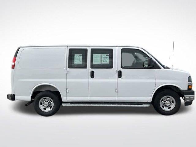 2025 Chevrolet Express Cargo 2500 Regular Wheelbase Rear-Wheel Drive