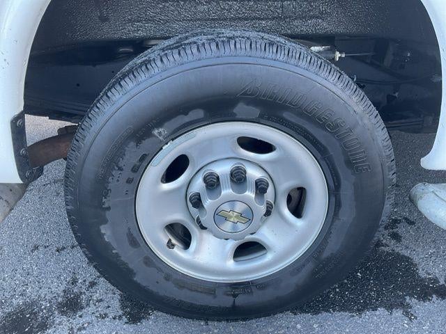 2024 Chevrolet Express Cargo 2500 2500 Regular Wheelbase Rear-Wheel Drive