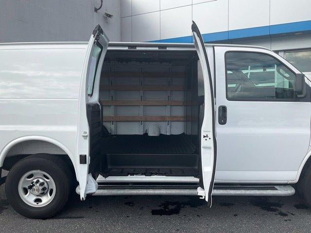 2025 Chevrolet Express Cargo 2500 Regular Wheelbase Rear-Wheel Drive