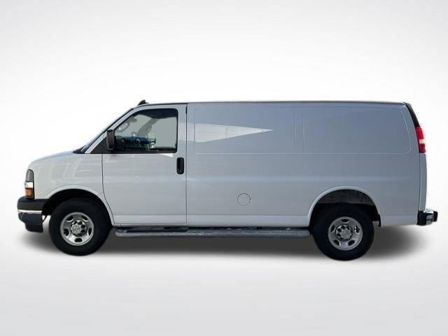 2025 Chevrolet Express Cargo 2500 Regular Wheelbase Rear-Wheel Drive