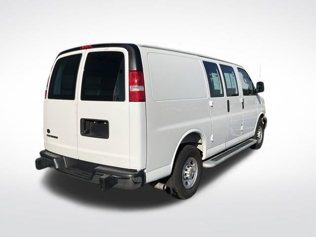 2025 Chevrolet Express Cargo 2500 Regular Wheelbase Rear-Wheel Drive