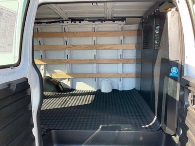 2025 Chevrolet Express Cargo 2500 Regular Wheelbase Rear-Wheel Drive