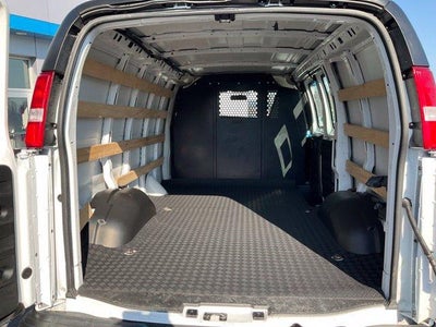 2025 Chevrolet Express Cargo 2500 Regular Wheelbase Rear-Wheel Drive
