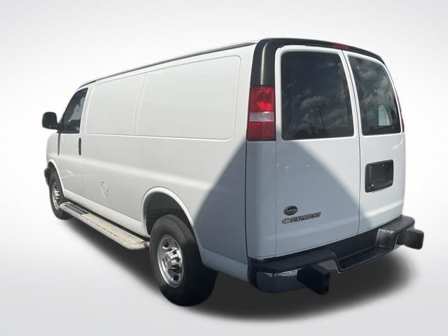 2025 Chevrolet Express Cargo 2500 Regular Wheelbase Rear-Wheel Drive