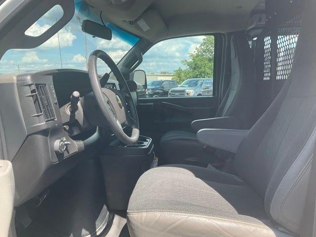 2025 Chevrolet Express Cargo 2500 Regular Wheelbase Rear-Wheel Drive