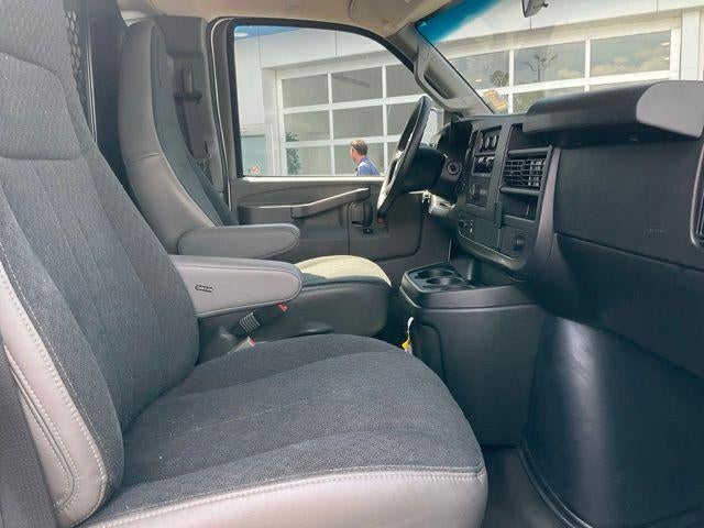 2025 Chevrolet Express Cargo 2500 Regular Wheelbase Rear-Wheel Drive