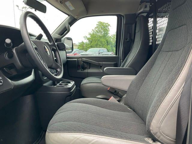 2025 Chevrolet Express Cargo 2500 Regular Wheelbase Rear-Wheel Drive