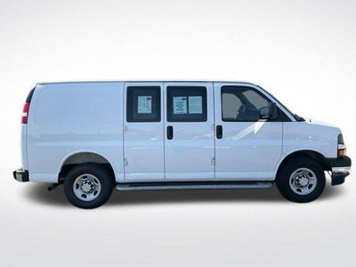 2025 Chevrolet Express Cargo 2500 Regular Wheelbase Rear-Wheel Drive
