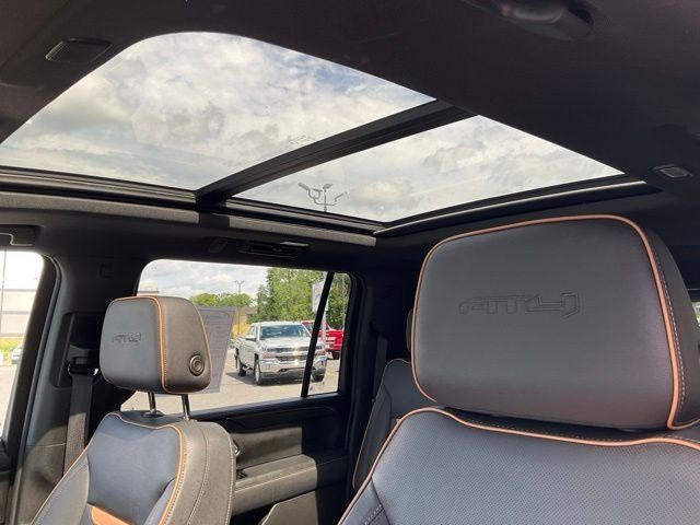 2023 GMC Yukon XL 4WD 4dr AT4