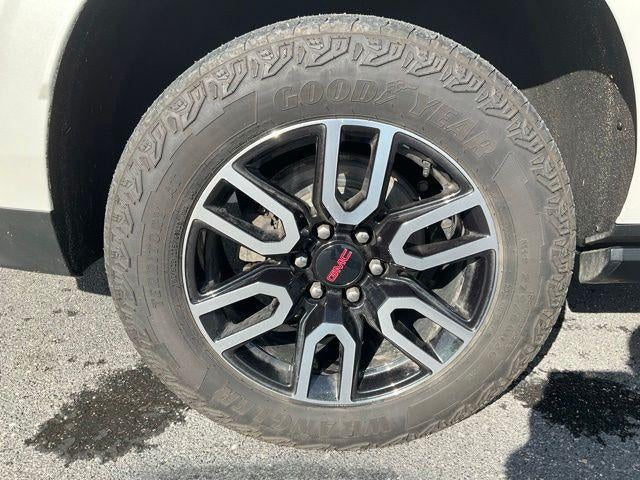 2023 GMC Yukon XL 4WD 4dr AT4