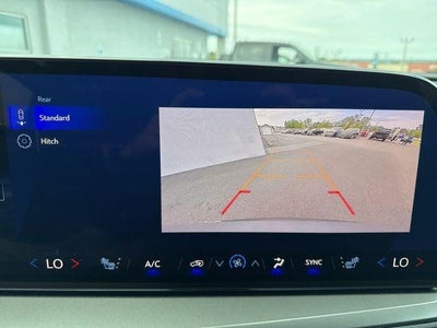 2025 Chevrolet Traverse LT w/2LT