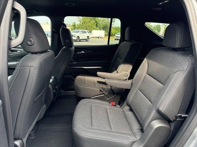 2025 Chevrolet Traverse LT w/2LT