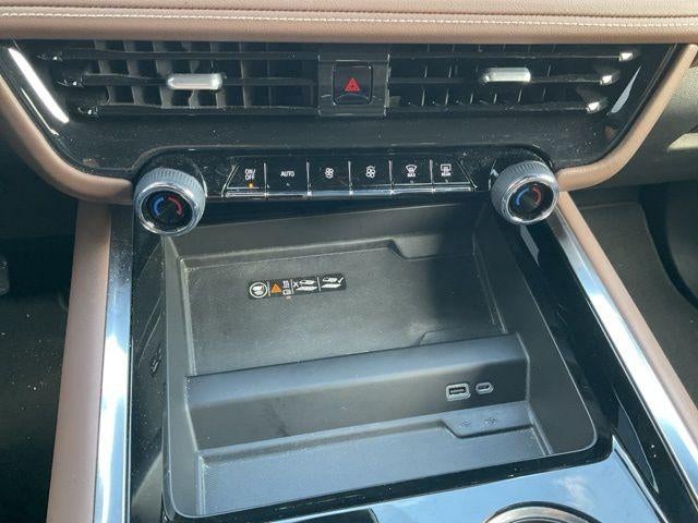 2025 Chevrolet Tahoe 4WD High Country