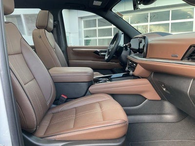 2025 Chevrolet Tahoe 4WD High Country