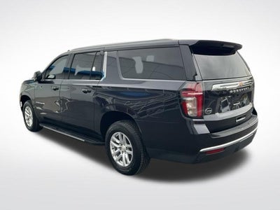 2022 Chevrolet Suburban 4WD LT