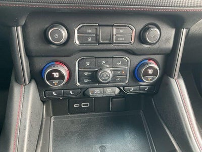 2022 Chevrolet Suburban 4WD RST