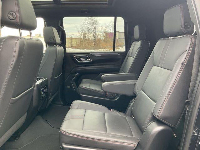 2022 Chevrolet Suburban 4WD RST