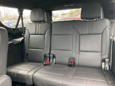 2022 Chevrolet Suburban 4WD RST