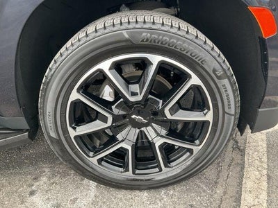 2022 Chevrolet Suburban 4WD RST