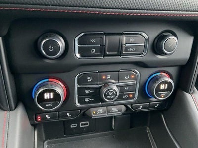 2024 Chevrolet Suburban 4WD RST