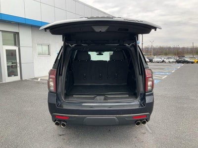 2022 Chevrolet Suburban 4WD RST