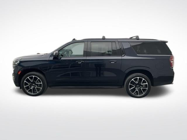 2022 Chevrolet Suburban 4WD RST