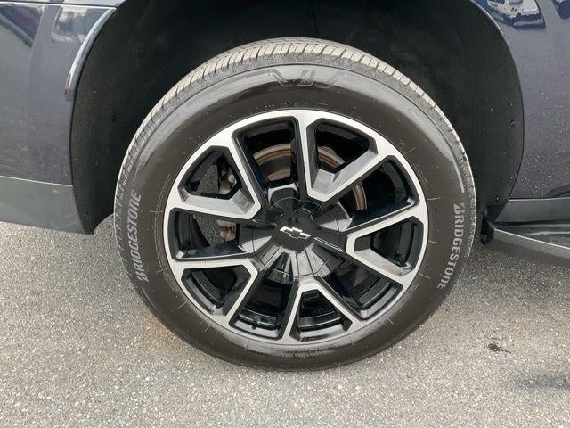 2022 Chevrolet Suburban 4WD RST