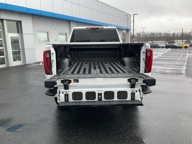 2024 GMC Sierra 2500 HD Crew Cab Long Box 4-Wheel Drive Denali