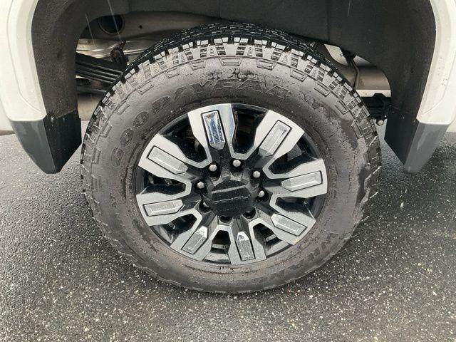 2024 GMC Sierra 2500 HD Crew Cab Long Box 4-Wheel Drive Denali