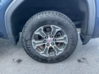 2023 GMC Sierra 1500 Crew Cab Short Box 4-Wheel Drive SLE