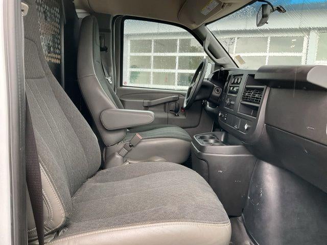 2024 GMC Savana Cargo 2500 2500 Regular Wheelbase Rear-Wheel Drive
