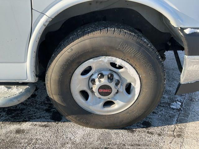 2024 GMC Savana Cargo 2500 2500 Regular Wheelbase Rear-Wheel Drive