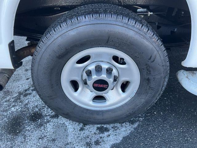 2024 GMC Savana Cargo 2500 2500 Regular Wheelbase Rear-Wheel Drive