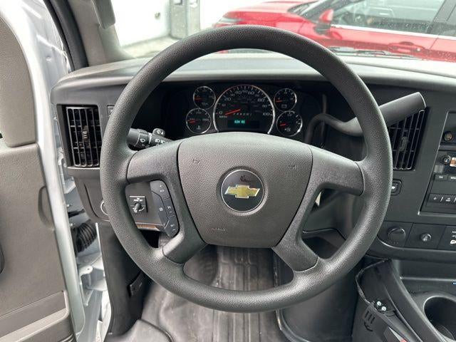 2025 Chevrolet Express Cutaway 3500 Base