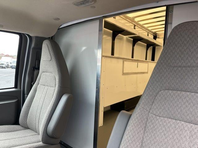 2025 Chevrolet Express Cutaway 3500 Base