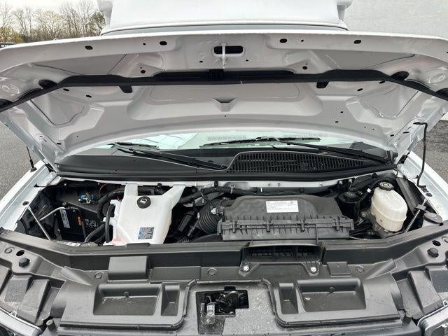 2025 Chevrolet Express Cutaway 3500 Base