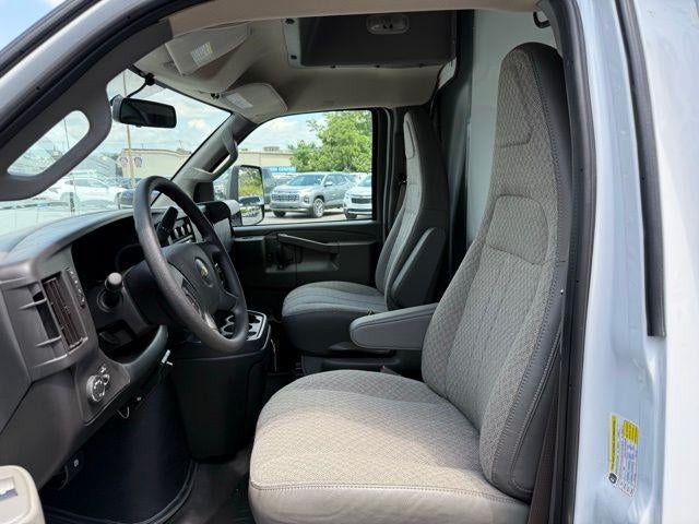 2025 Chevrolet Express Cutaway 3500 Base