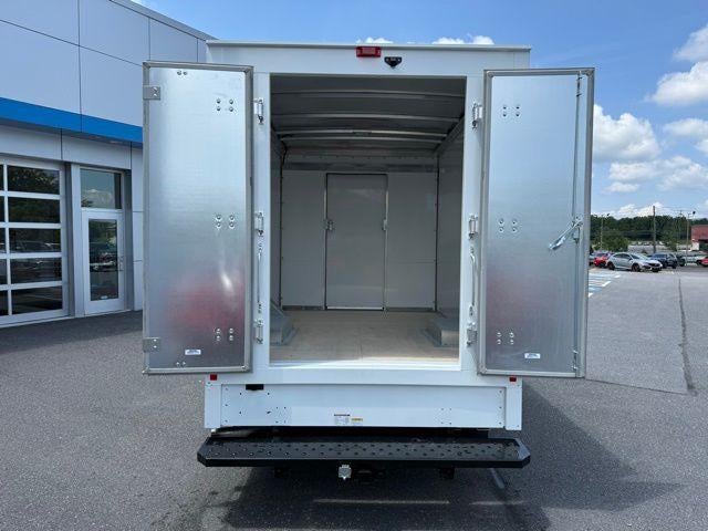 2025 Chevrolet Express Cutaway 3500 Base
