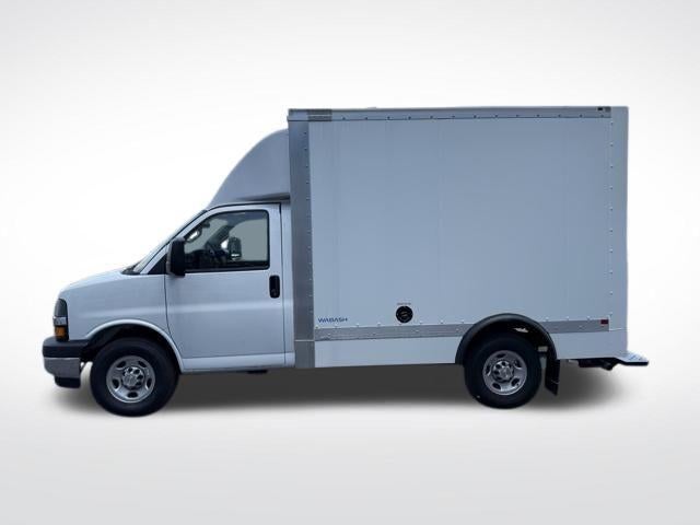2025 Chevrolet Express Cutaway 3500 Base