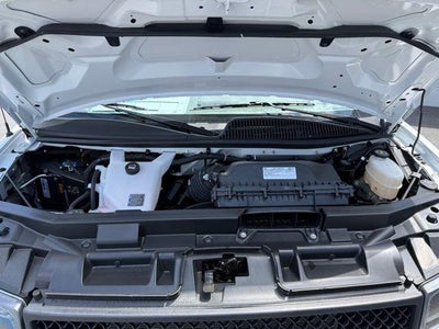 2025 Chevrolet Express Cutaway 3500 Base