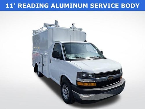 2025 Chevrolet Express Cutaway 3500 Base