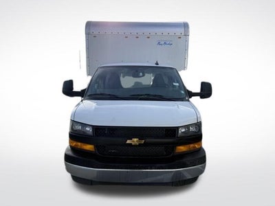 2025 Chevrolet Express Cutaway 3500 Base