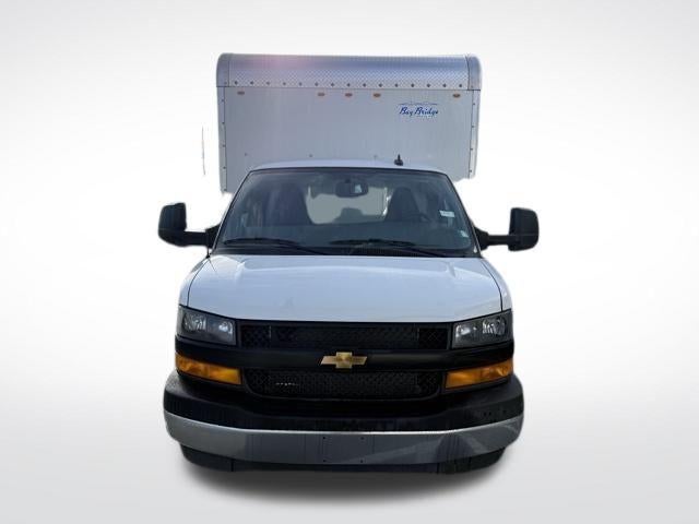 2025 Chevrolet Express Cutaway 3500 Base