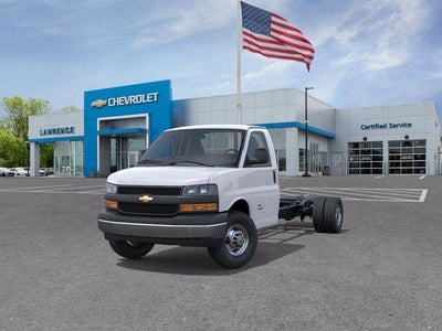 2026 Chevrolet Express Cutaway 3500 Base
