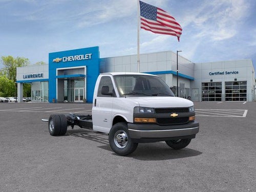 2026 Chevrolet Express Cutaway 3500 Base