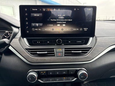 2024 Nissan Altima 2.5 SV Sedan