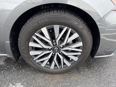 2024 Nissan Altima 2.5 SV Sedan