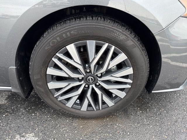 2024 Nissan Altima 2.5 SV Sedan